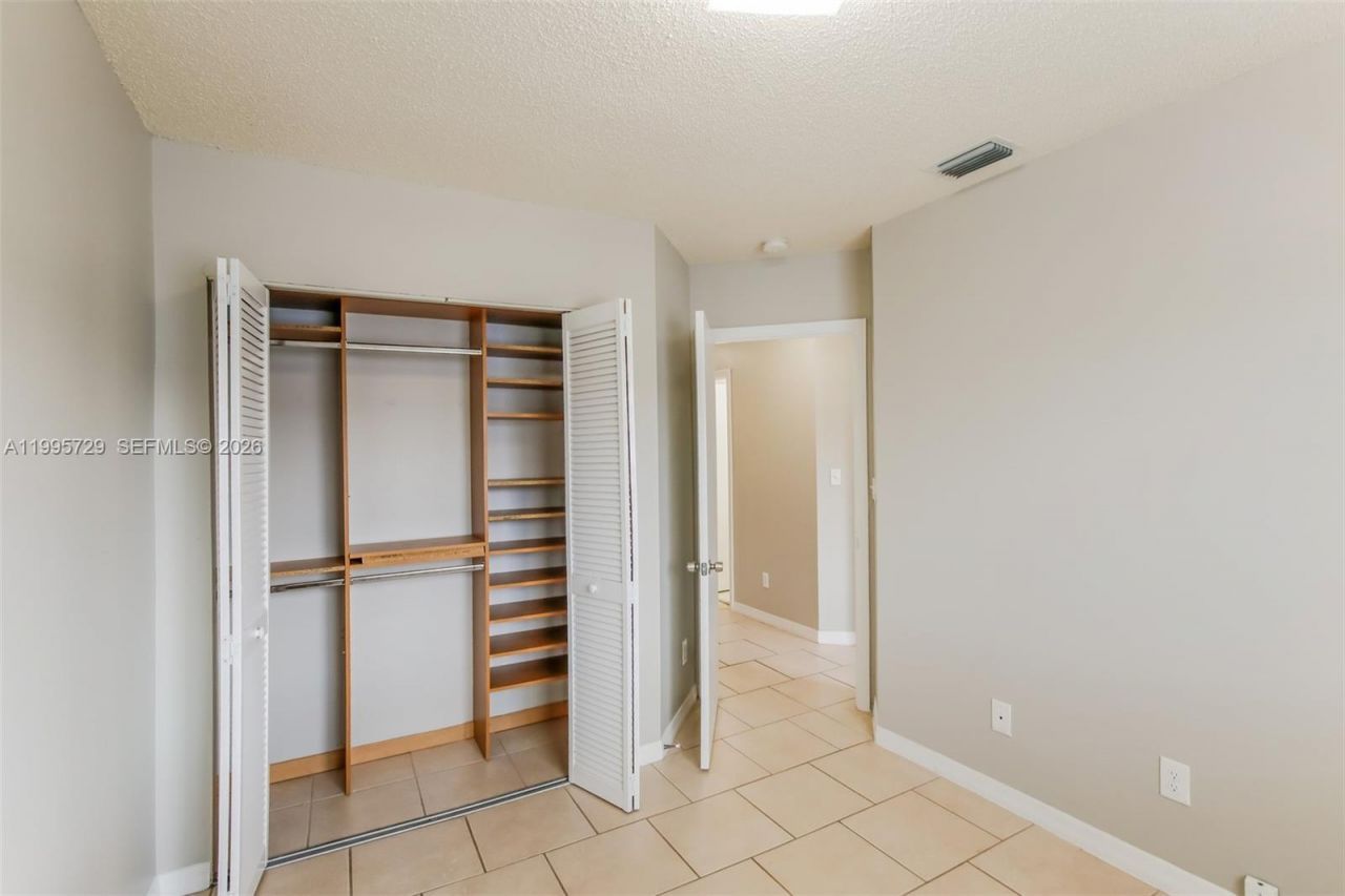 13921 SW 173rd Ter , Miami, FL 33177 Photo