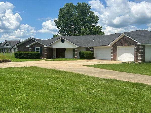 475 Acorn Trail, Hallsville, TX 75650