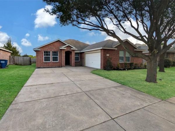 614 Chapman Drive, Lancaster, TX 75146