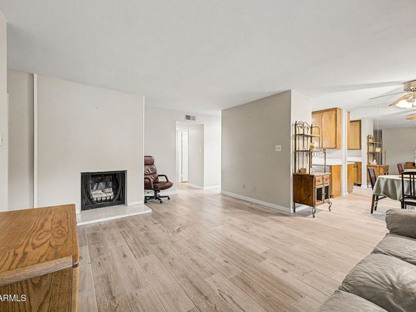 5525 E THOMAS Road, Unit H2, Phoenix, AZ 85018