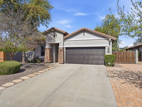 2650 E DENNISPORT Avenue, Gilbert, AZ 85295