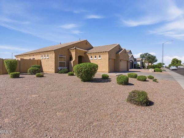 10525 W MELINDA Lane, Peoria, AZ 85382