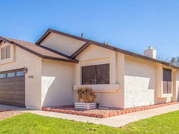 8735 E MORELAND Street, Scottsdale, AZ 85257