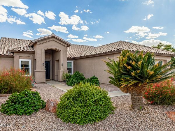 8423 W DAHLIA Drive, Peoria, AZ 85381