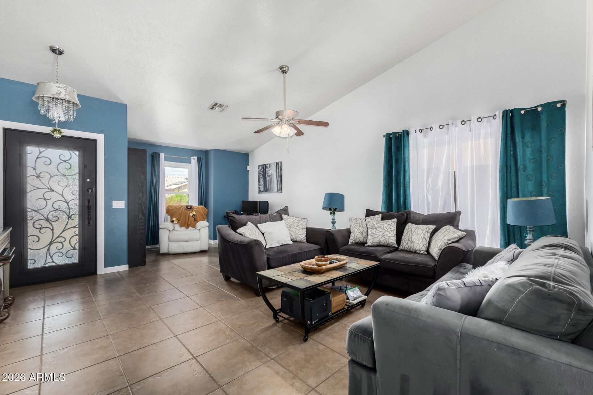 8423 W DAHLIA Drive Peoria, AZ 85381