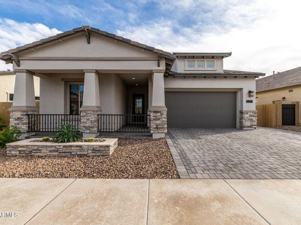 5711 E SCARLET Street, Mesa, AZ 85215