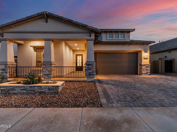 5711 E SCARLET Street, Mesa, AZ 85215