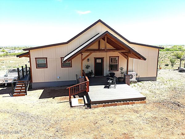 286 S Palm Road, Pearce, AZ 85625