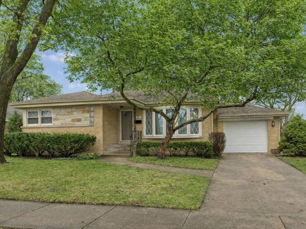 307 N Patton Avenue , Arlington Heights, IL 60005