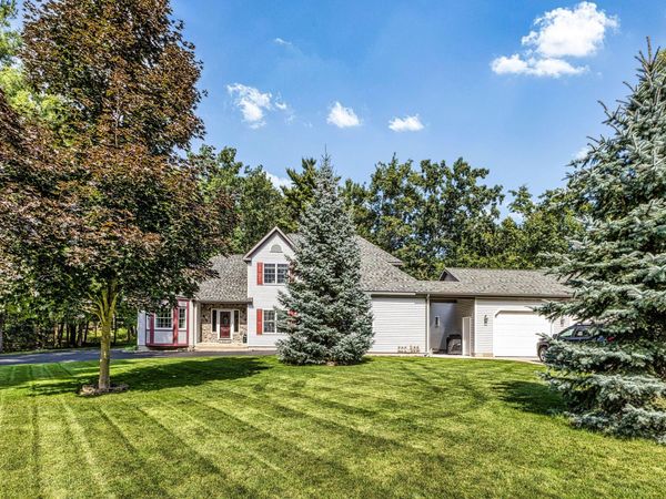 3266 W Maplehurst Drive, Roscommon, MI 48653