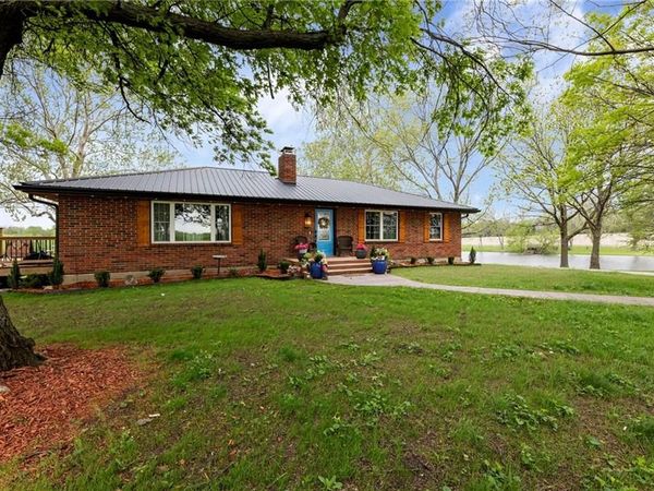 32240 N Rockville Road, Louisburg, KS 66053