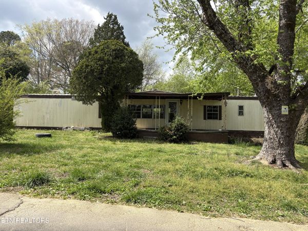 1195 NE Hilltop Drive, Cleveland, TN 37312