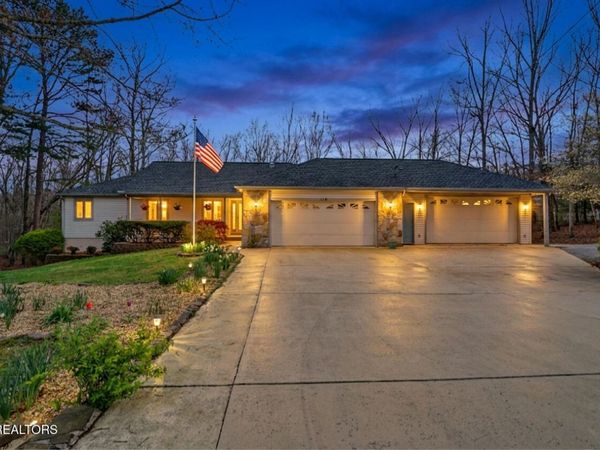 110 Bradford Lane, Crossville, TN 38558