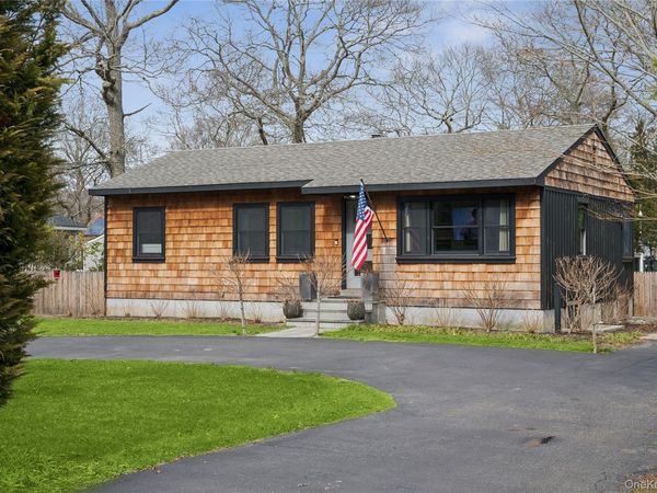 2786 Quogue Riverhead Road, East Quogue, NY 11942