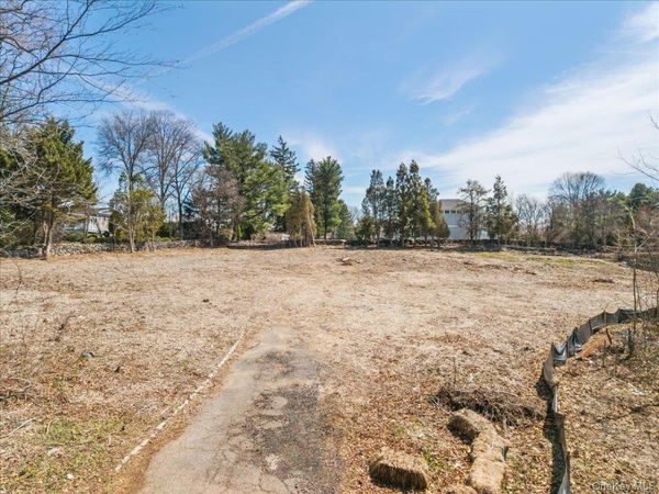 100 High Point Road , Scarsdale, NY 10583