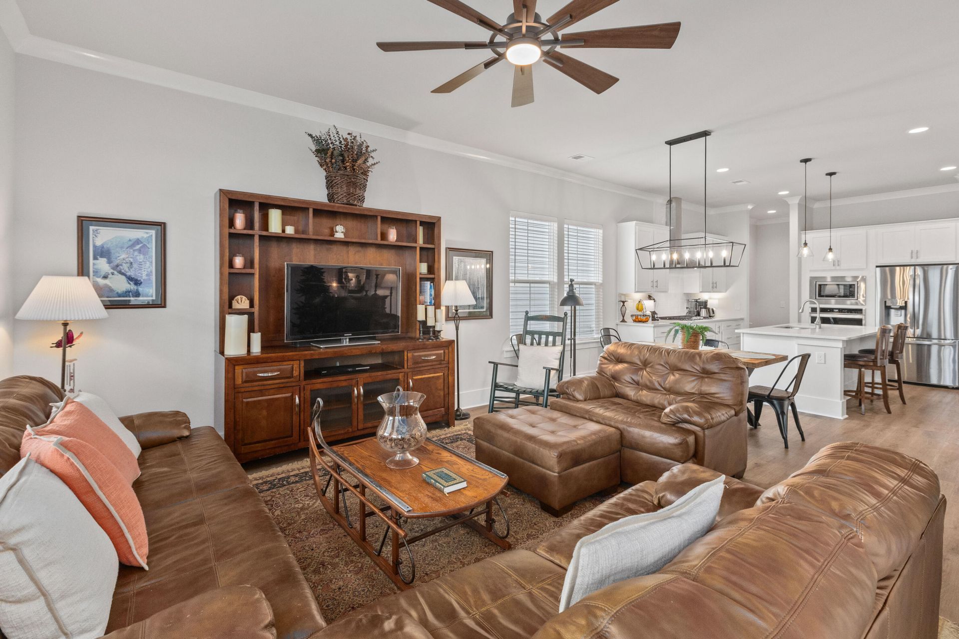 704 Triangle Lane Photo 29