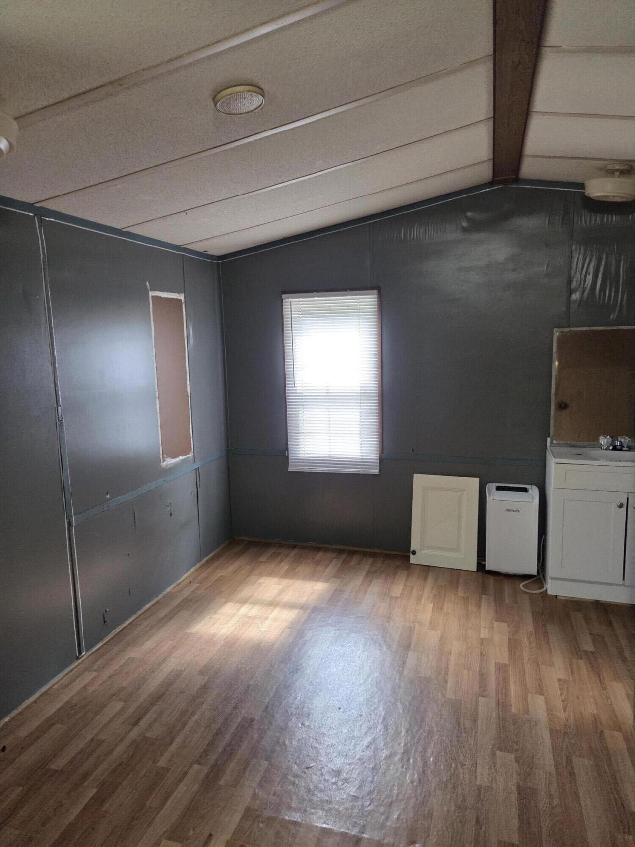 104 Jason Lane Photo 5