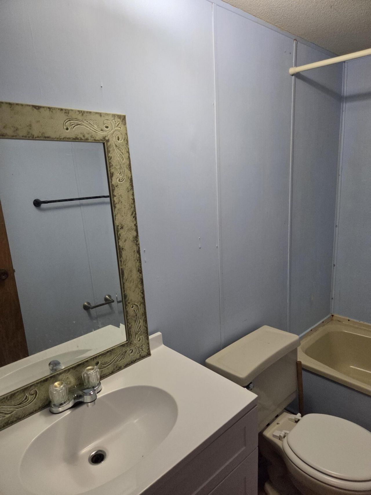 104 Jason Lane Photo 6