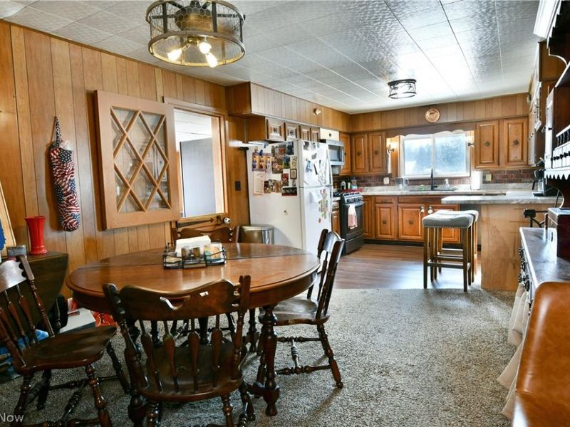 3682 Ridge Road, Cortland, OH 44410 Photo 17