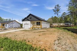 211 Payton Place photo 4