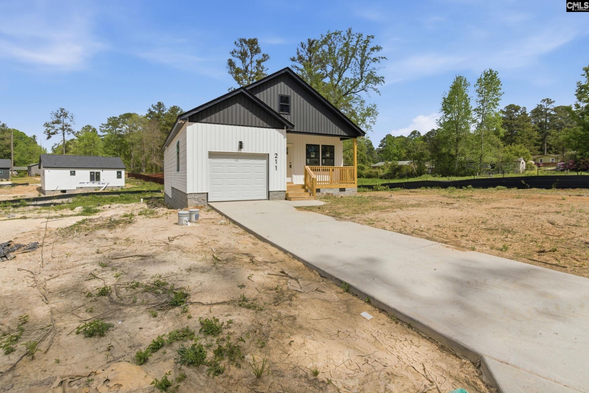 211 Payton Place Photo 4