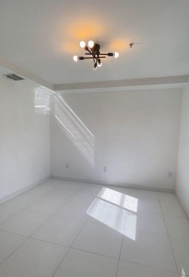 2651 NE 212th Terrace, Unit 107, Miami, FL 33180 Photo