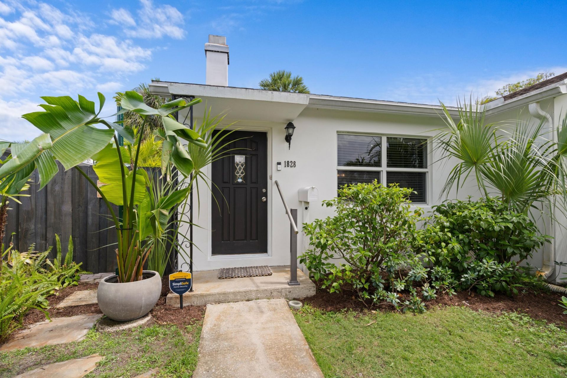 1828 N Ocean Breeze, Lake Worth Beach, FL 33460 Photo