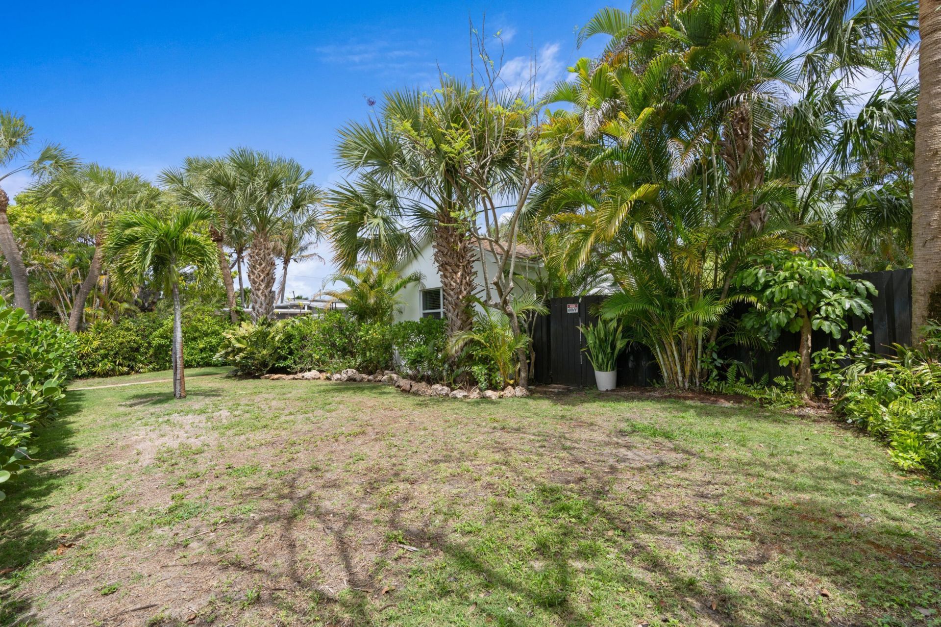 1828 N Ocean Breeze, Lake Worth Beach, FL 33460 Photo