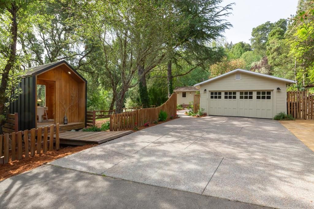 377 Wayside Road, Portola Valley, CA 94028 Main Photo