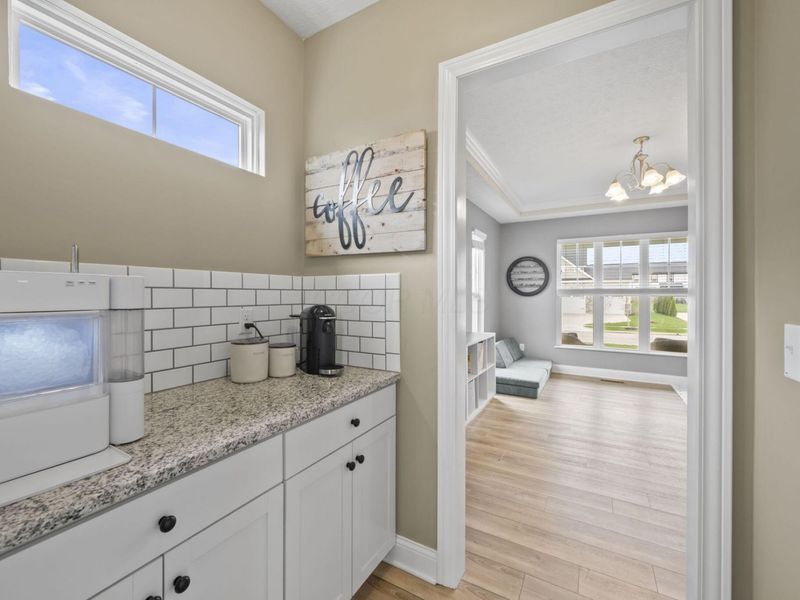 8400 Apricot Way, Plain City, OH 43064 Photo 7