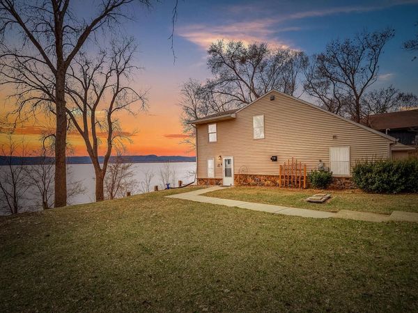 W7671 County Rd ZB, Onalaska, WI 54650