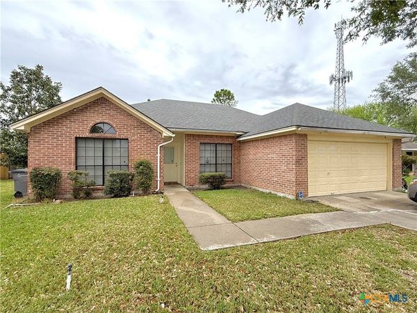 316 Cromwell Drive, Victoria, TX 77901