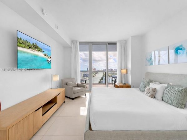 2602 E Hallandale Beach Blvd, Unit R2805, Hallandale Beach, FL 33009