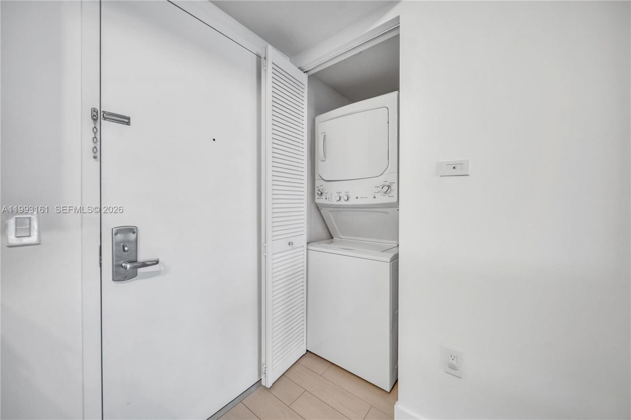 2602 E Hallandale Beach Blvd , Unit R2805, Hallandale Beach, FL 33009 Photo