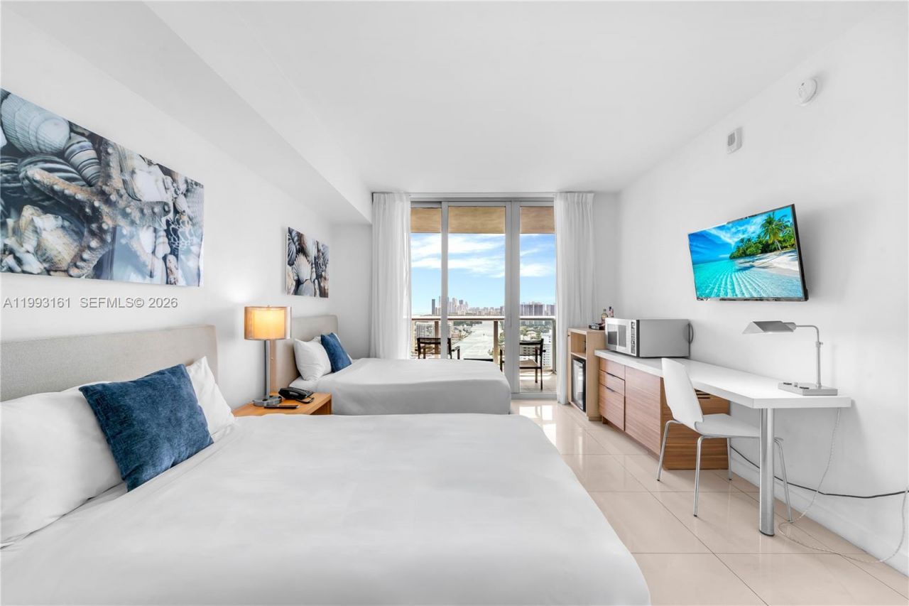 2602 E Hallandale Beach Blvd, Unit R2805, Hallandale Beach, FL 33009 Photo