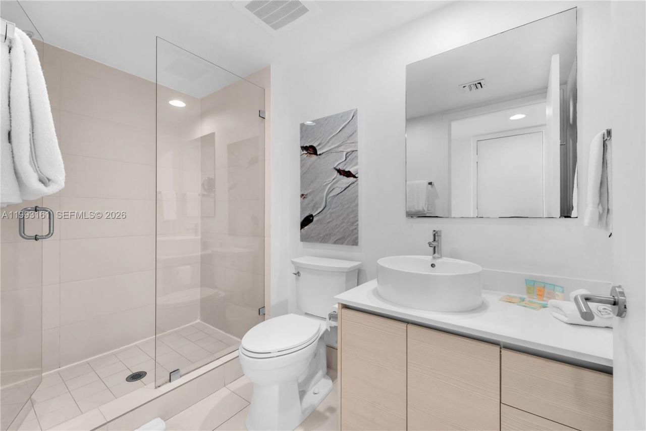 2602 E Hallandale Beach Blvd, Unit R2805, Hallandale Beach, FL 33009 Photo