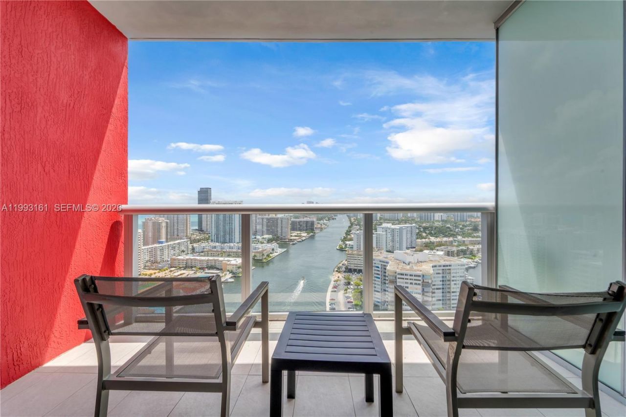 2602 E Hallandale Beach Blvd, Unit R2805, Hallandale Beach, FL 33009 Photo