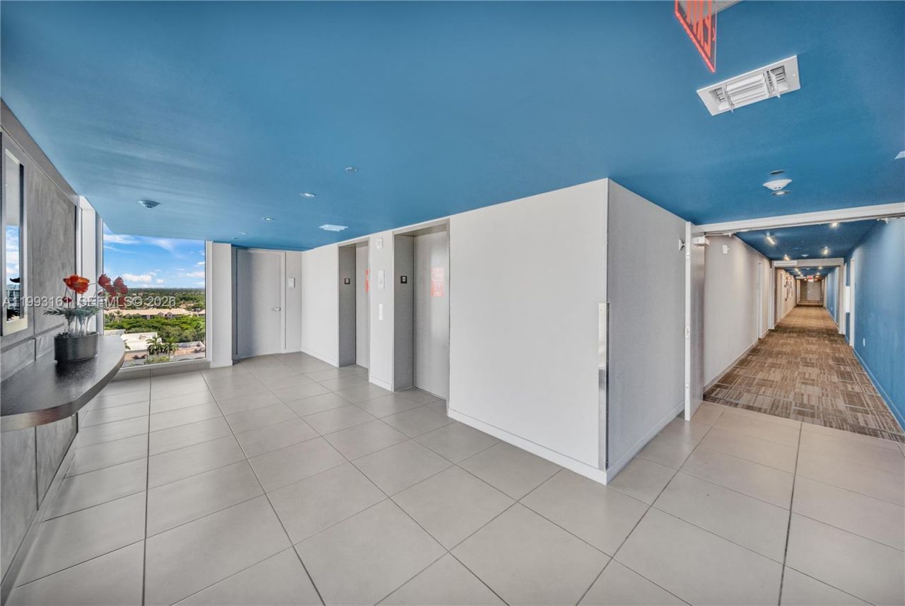 2602 E Hallandale Beach Blvd, Unit R2805, Hallandale Beach, FL 33009 Photo