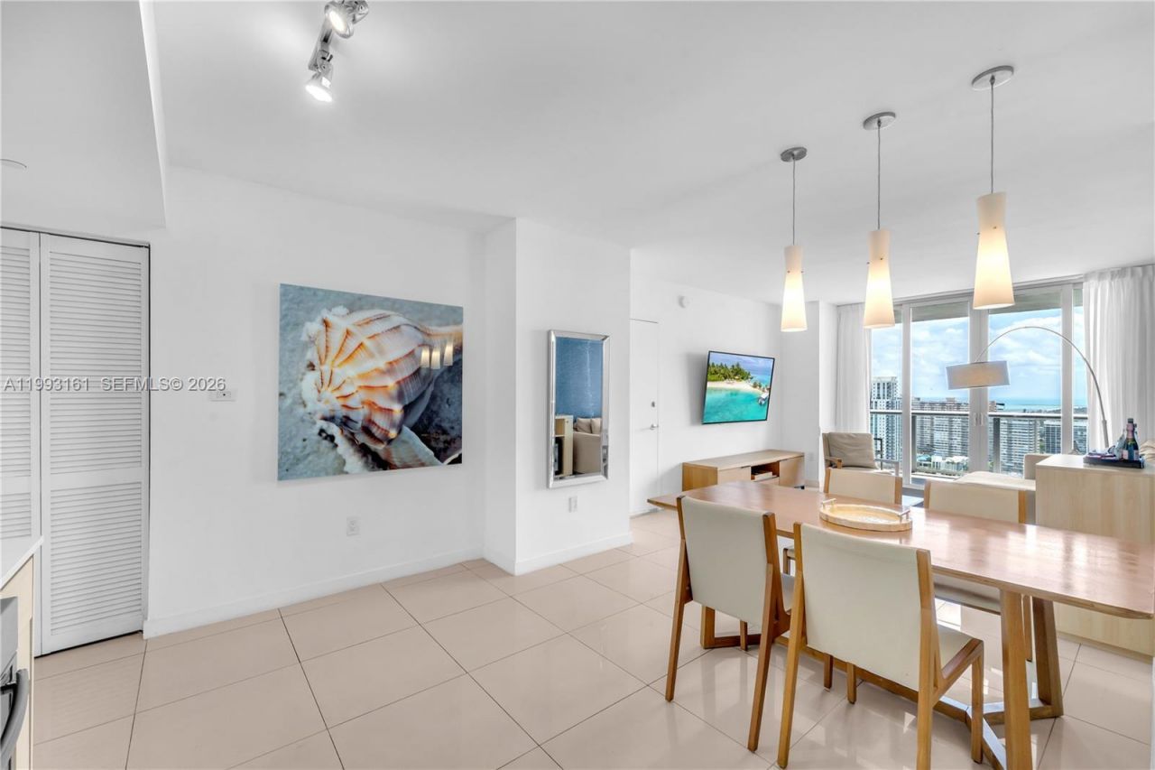 2602 E Hallandale Beach Blvd, Unit R2805, Hallandale Beach, FL 33009 Photo