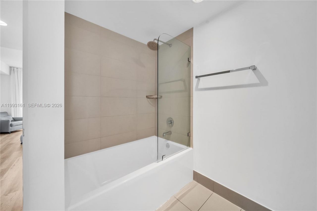 2602 E Hallandale Beach Blvd , Unit R2805, Hallandale Beach, FL 33009 Photo