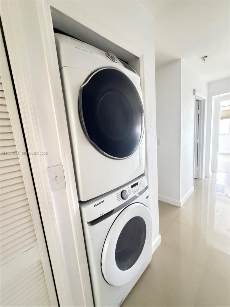 7080 NW 177th St, Unit 209-13, Hialeah, FL 33015 Photo