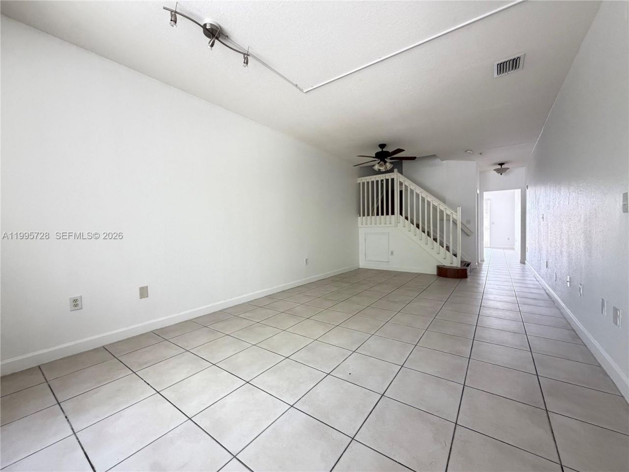 7080 NW 177th St, Unit 209-13, Hialeah, FL 33015 Photo