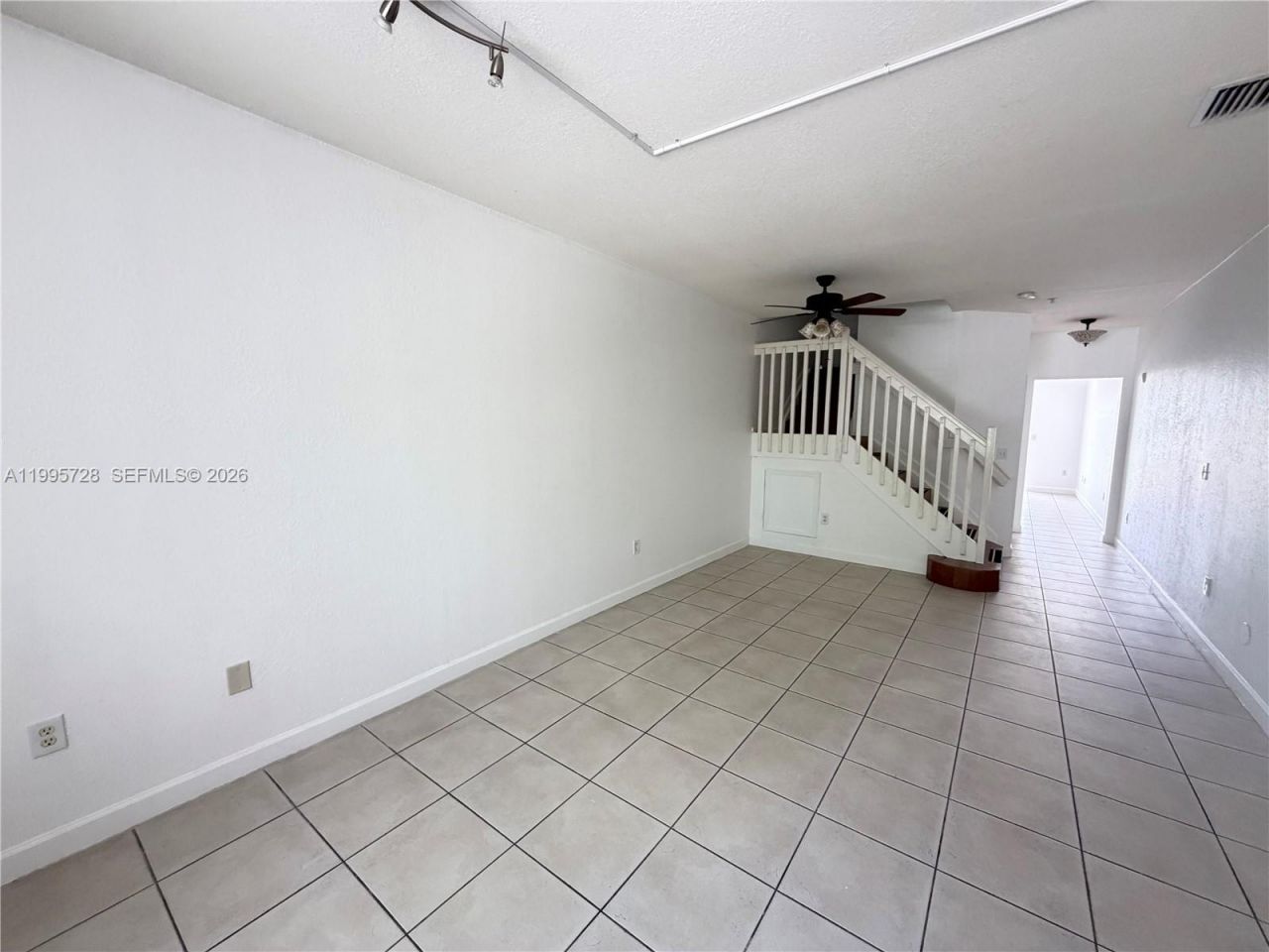 7080 NW 177th St, Unit 209-13, Hialeah, FL 33015 Photo