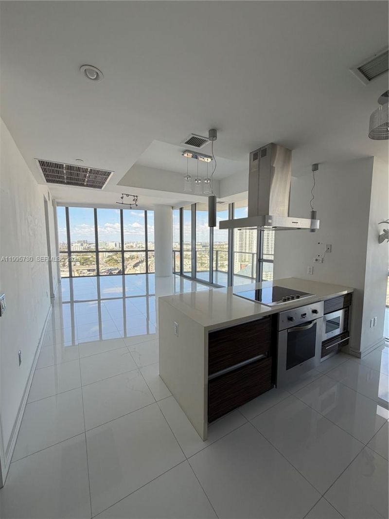 1100 Biscayne Blvd, Unit 2605, Miami, FL 33132 Photo