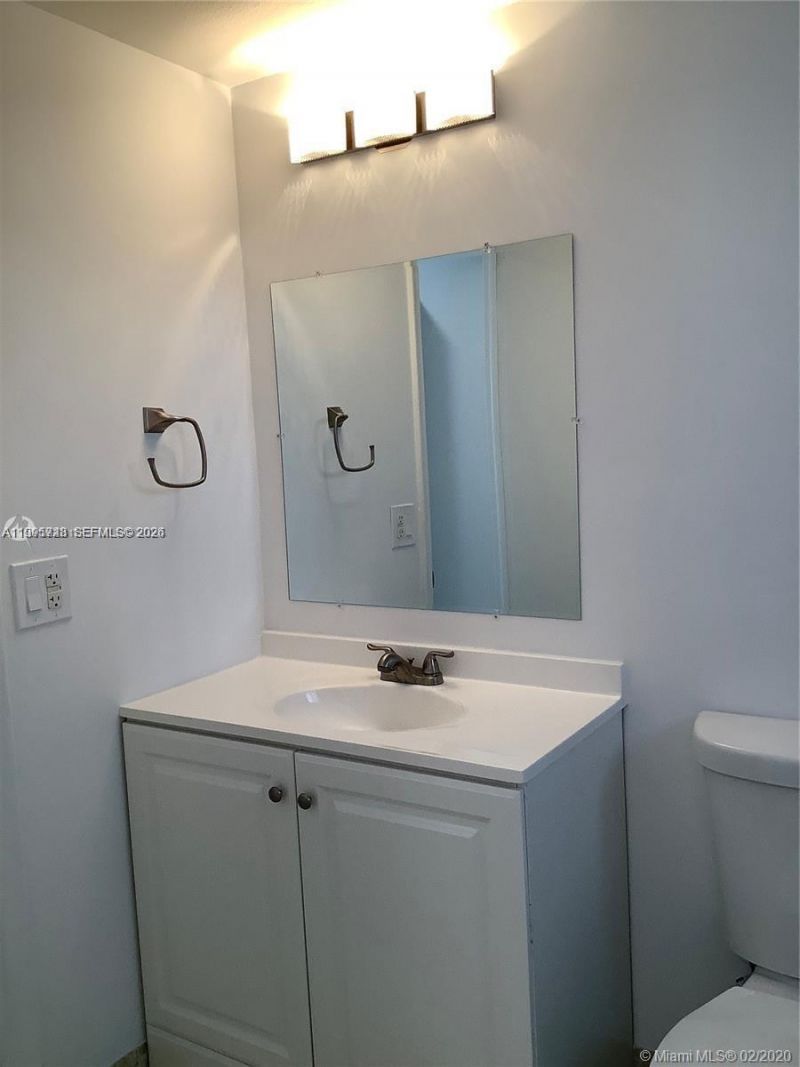7910 Camino Real, Unit N412, Miami, FL 33143 Photo
