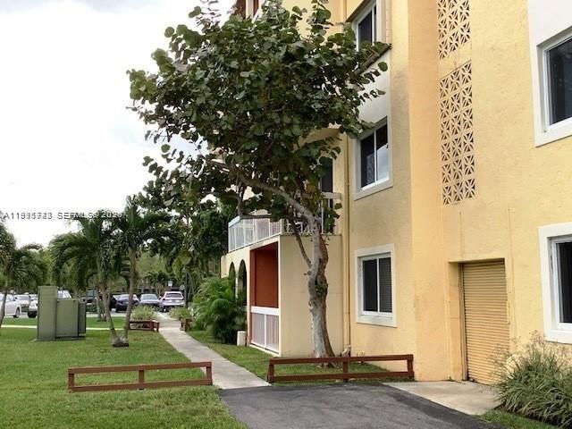 7910 Camino Real, Unit N412, Miami, FL 33143 Photo