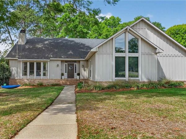 1250 Savannah Drive, Mobile, AL 36609