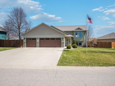 403 Perry Street, Eagle Lake, MN 56024