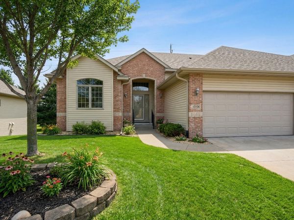 10106 Chestnut Circle N, Brooklyn Park, MN 55443
