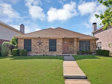 7337 Indiana Avenue, Fort Worth, TX 76137